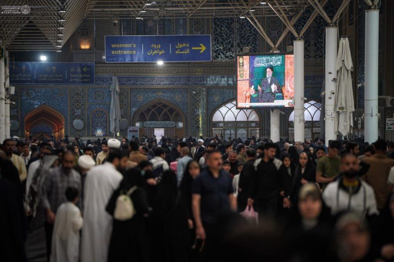 حال‌وهوای شب‌های ماه بندگی در حرم امیرمؤمنان