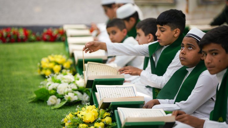 ترتيل جزء سیزدهم قرآن کریم با صدای استاد منصوری