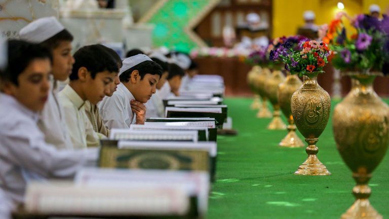 ترتیل جزء پنجم قرآن با صدای استاد منصوری