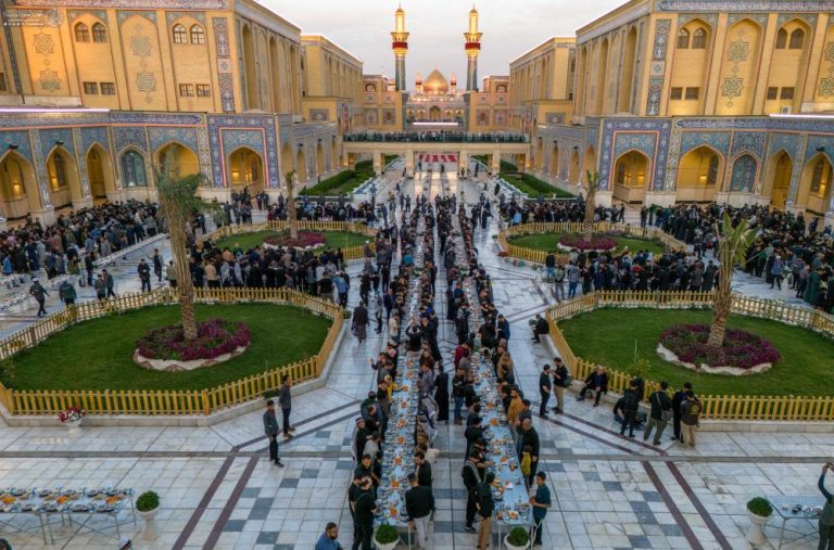پذیرایی آستان مقدس علوی از میلیون‌ها زائر با گستردن سفره‌های افطاری در سالگرد شهادت امیرالمؤمنین علیه‌السلام