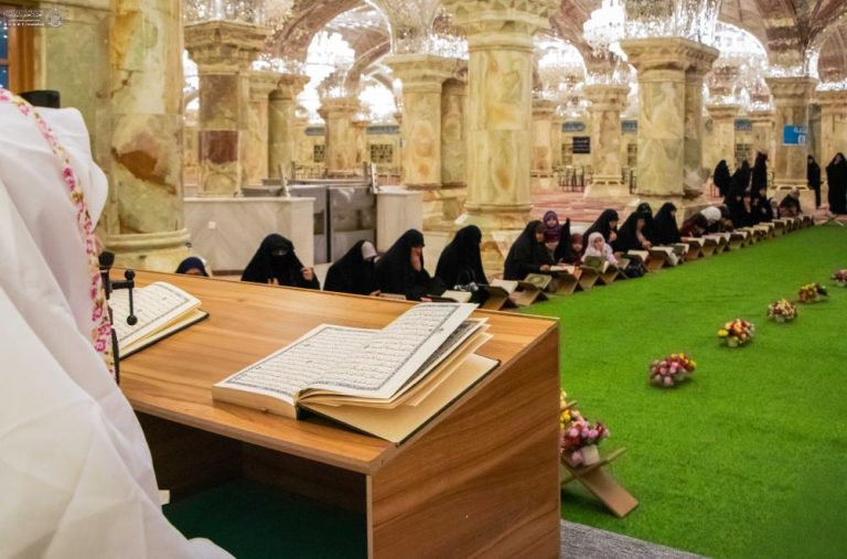 برپایی محفل قرآنی ویژه ماه رمضان برای دختران نوجوان در حرم مطهر علوی