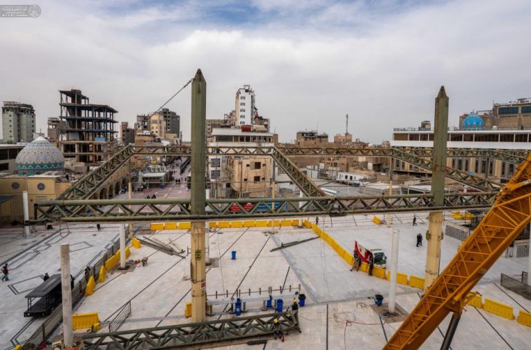 سقف قدیمی بخش باب شیخ طوسی در حرم مطهر علوی تعویض شد