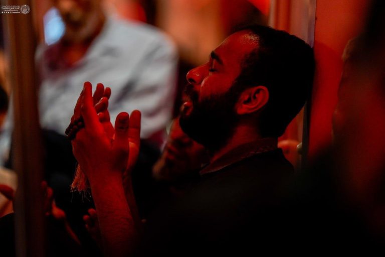 عزاداری و سوگواری زائران امیرالمؤمنین در رثای اول مظلوم