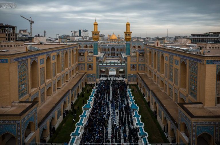 برگزاری جشن فارغ‌التحصیلی دانشجویان عراقی در حرم امیرالمؤمنین علیه‌السلام
