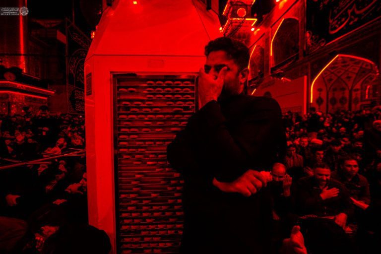 حزن و ماتم در حرم امیر مؤمنان؛ هر دیده به حال مرتضی می‌گرید