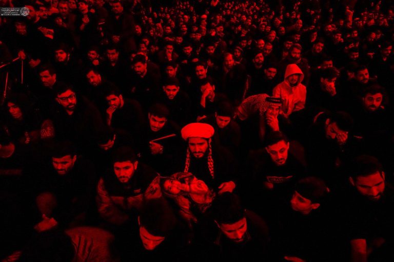 حزن و ماتم در حرم امیر مؤمنان؛ هر دیده به حال مرتضی می‌گرید