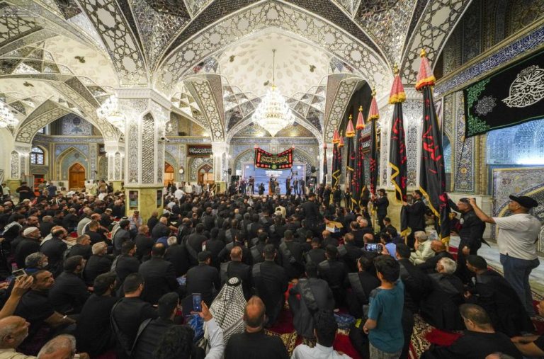 حضور خادمان آستان مقدس علوی در مراسم سالگرد شهادت امام صادق علیه‌السلام در کاظمین