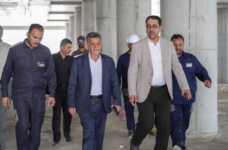 بازدید اعضای هیئت مدیره آستان مقدس علوی از مراحل پیشرفت پروژه پارکینگ بزرگ نجف