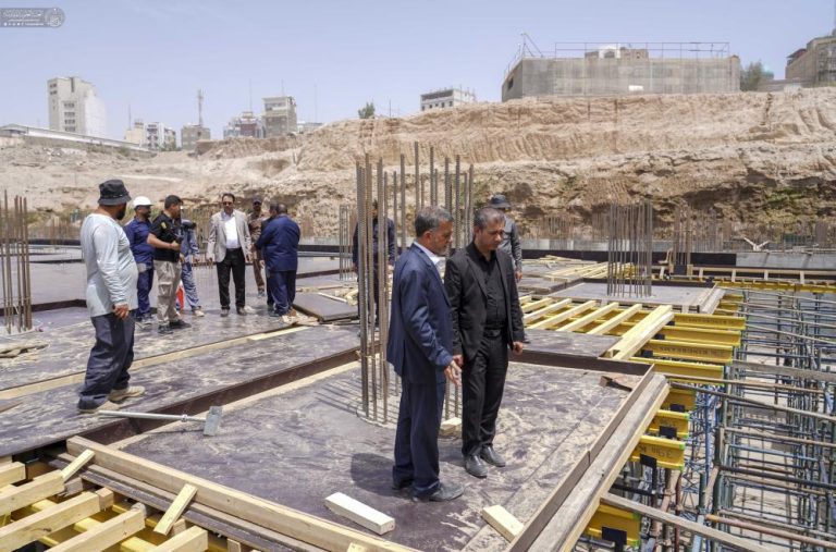 بازدید اعضای هیئت مدیره آستان مقدس علوی از مراحل پیشرفت پروژه پارکینگ بزرگ نجف