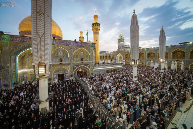 اقامه نماز عید سعید فطر در حرم مولای متقیان