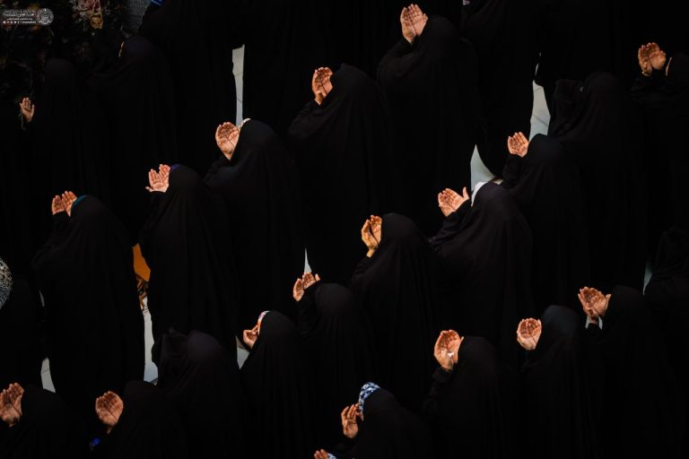 اقامه نماز عید سعید فطر در حرم مولای متقیان