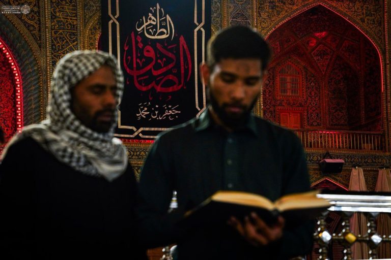 حال‌وهوای حرم مطهر علوی در شام غریبان امام صادق علیه‌السلام