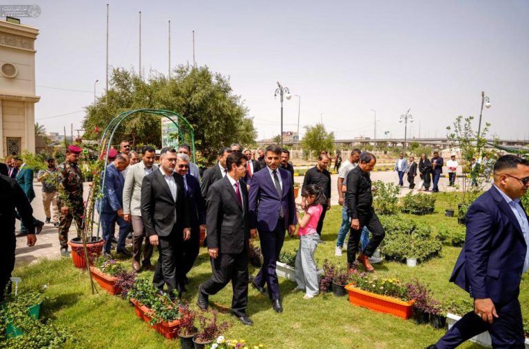 مشارکت آستان مقدس علوی در جشنواره گل نجف اشرف به منظور افزایش آگاهی محیط زیستی