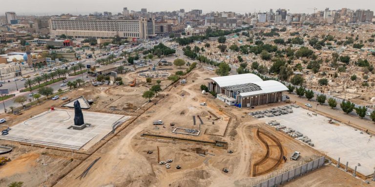 تکمیل پروژه پارکی به مساحت ۵۱ هزار متر مربع در نجف اشرف با نظارت آستان مقدس علوی