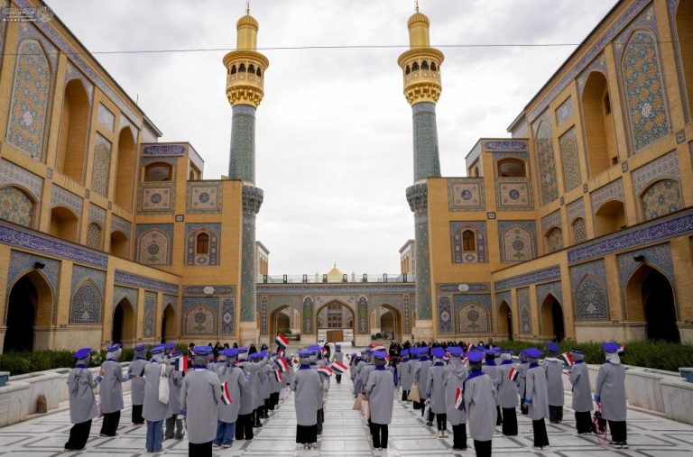 برگزاری مراسم فارغ‌التحصیلی دانش‌آموزان در جوار حرم امیرالمؤمنین علیه‌السلام