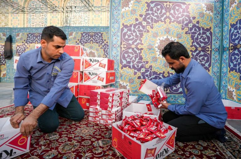 مشارکت آستان مقدس علوی به مناسبت میلاد امام رضا علیه‌السلام در ارائه خدمات به زائران مشهد مقدس‌