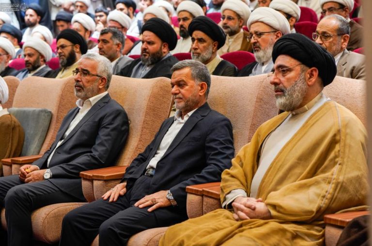 تقدیر آستان مقدس علوی از آیت‌الله جوادی آملی در حضور علما و دانشگاهیان برجسته