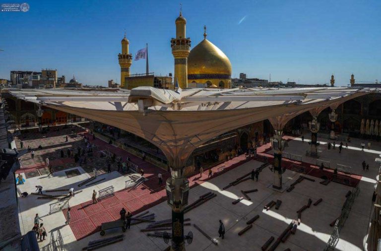 تعویض فرش‌های صحن مطهر علوی به مساحت ۳هزار مترمربع در آستانه میلاد امام رضا علیه‌السلام