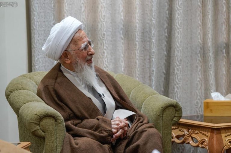 دیدار تولیت آستان مقدس علوی با آیت‌الله جوادی آملی از مراجع تقلید