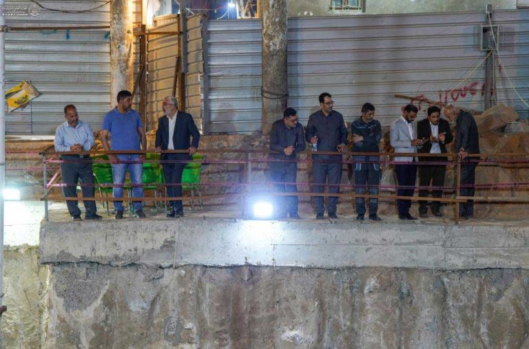 عملیات بتن‌ریزی پروژه تقاطع غیرهمسطح شارع الرسول با نظارت آستان مقدس علوی