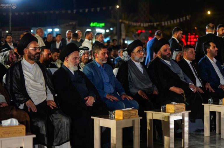 رونمایی از بزرگترین نماد بیعت غدیر با ارتفاع ۱۴ متر در حرم مطهر علوی