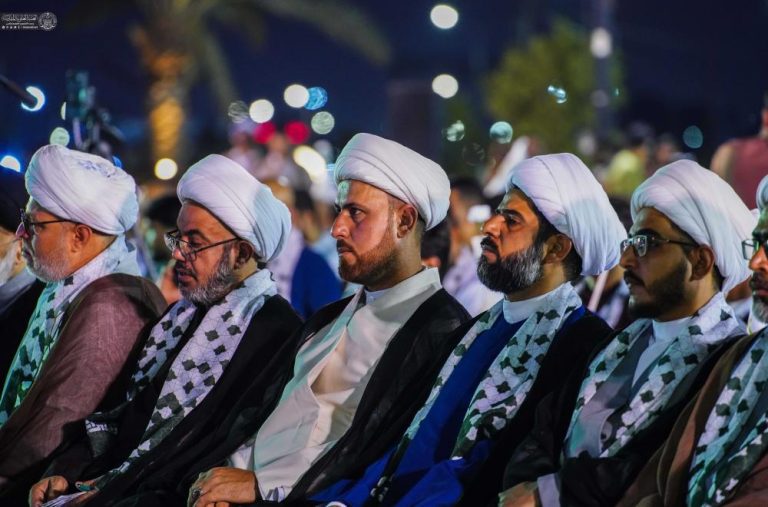 اهتزاز پرچم‌های غدیر در آسمان استان‌های عراق هم‌زمان با عید غدیر