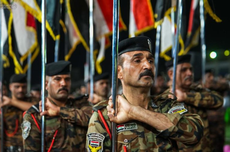 اهتزاز پرچم‌های غدیر در آسمان استان‌های عراق هم‌زمان با عید غدیر