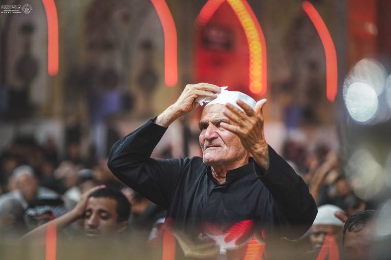 حال و هوای حرم مطهر علوی در سومین شب محرم