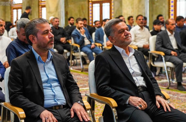 تجلیل از دانش‌آموزان ممتاز دبیرستانی توسط آستان مقدس علوی