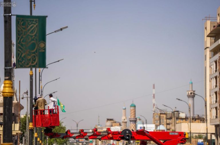آذین بندی بافت قدیم شهر نجف به مناسبت هفته جهانی غدیر