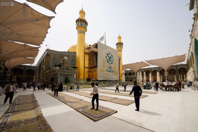 تعویض فرش‌های صحن