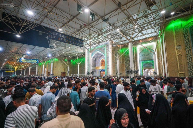 نجف مملو از عاشقان علوی در شب عیدالله‌الاکبر