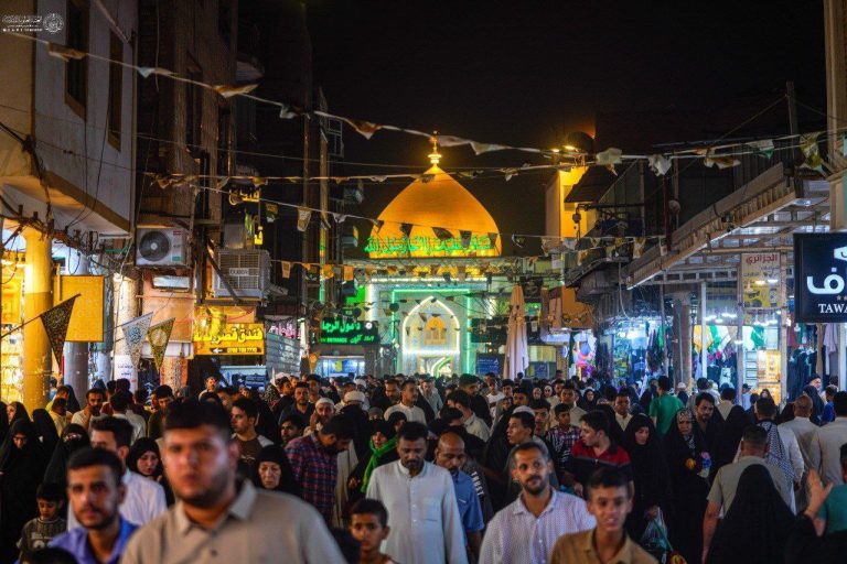 نجف مملو از عاشقان علوی در شب عیدالله‌الاکبر