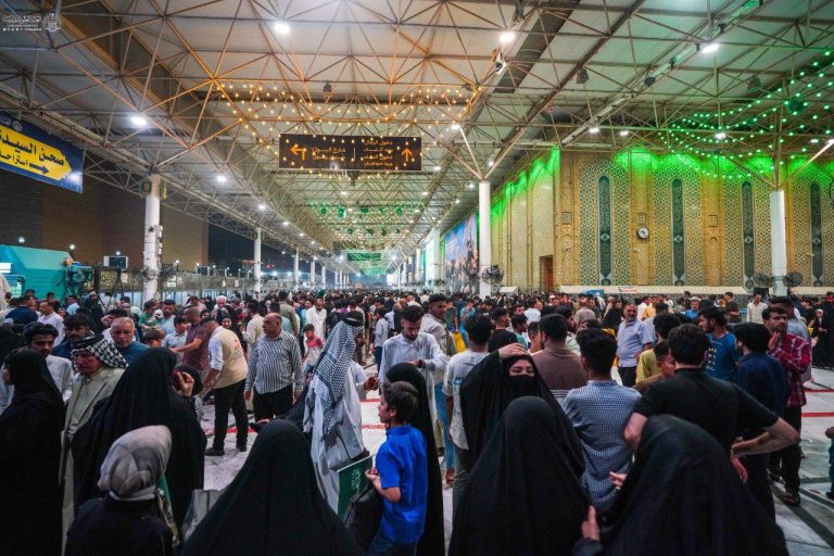 نجف مملو از عاشقان علوی در شب عیدالله‌الاکبر