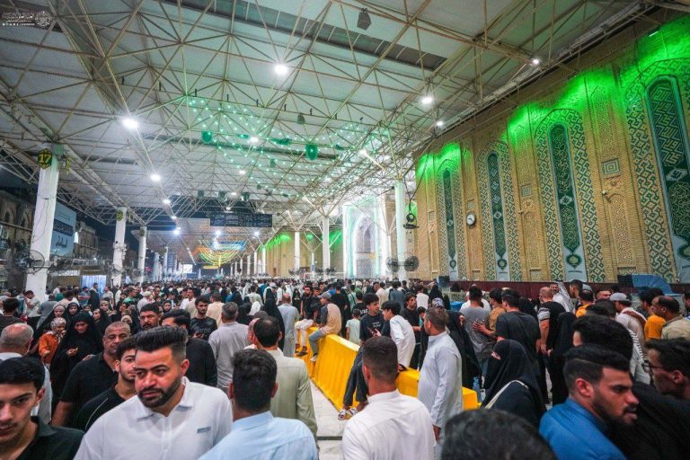 نجف مملو از عاشقان علوی در شب عیدالله‌الاکبر