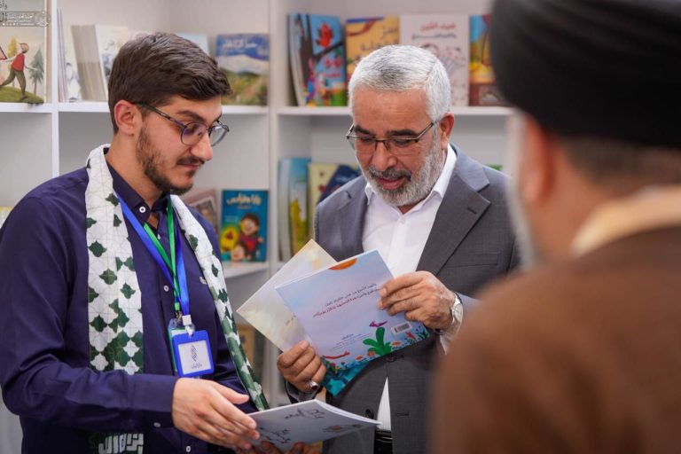 افتتاح نمایشگاه کتاب کودک همزمان با هفته جهانی غدیر