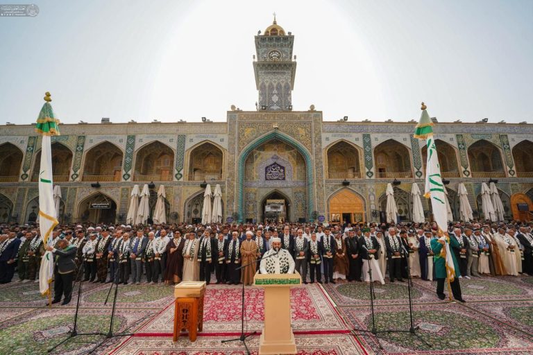 آیین باشکوه اهتزاز پرچم غدیر در حرم مطهر علوی