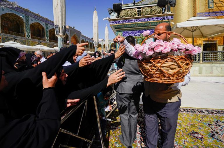 حذف شرط: مراسم تجدید بیعت خادمان مراسم تجدید بیعت خادمان