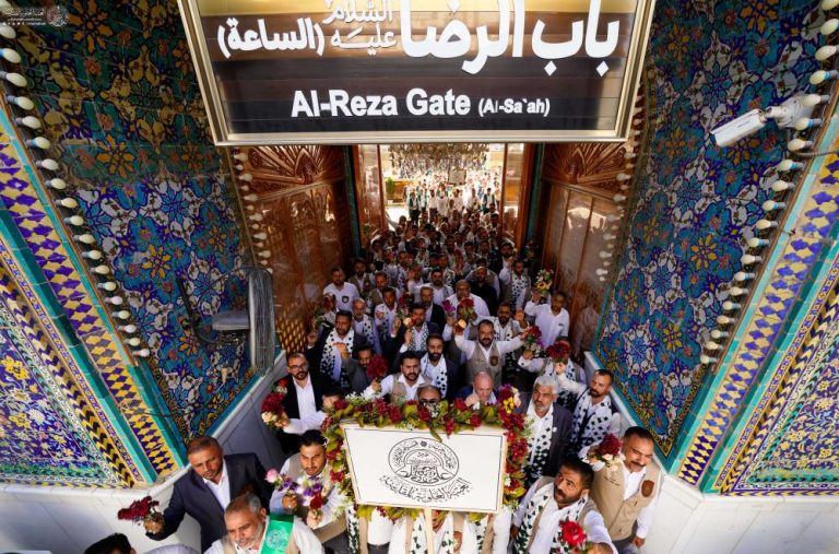 حذف شرط: مراسم تجدید بیعت خادمان مراسم تجدید بیعت خادمان