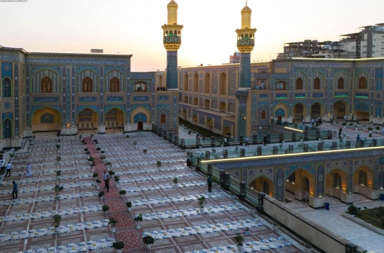 توزیع هزاران غذای متبرک بین زائران حرم علوی به مناسبت عید غدیر خم