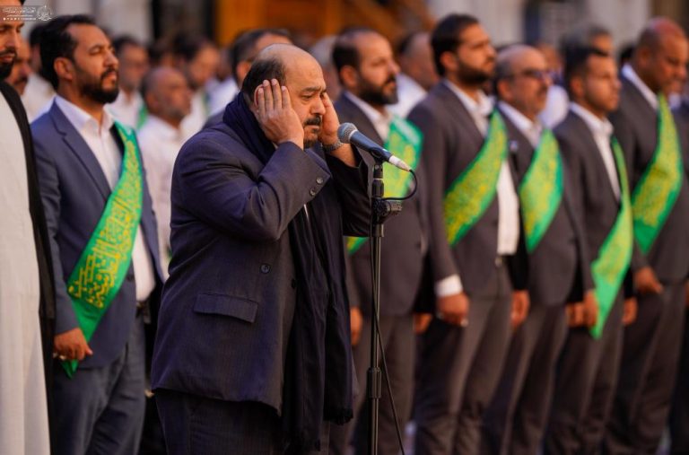 تحویل پرچمهای غدیر