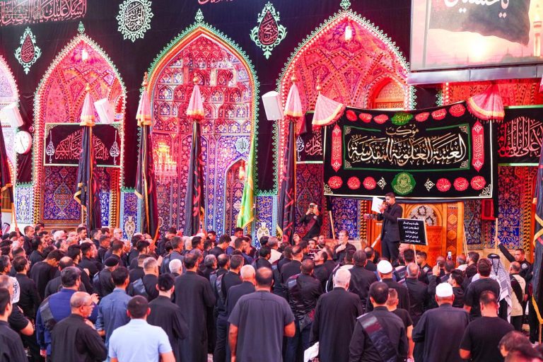 حضور دسته عزاداری خادمان علوی در کربلا در سالروز شهادت امام سجاد علیه‌السلام