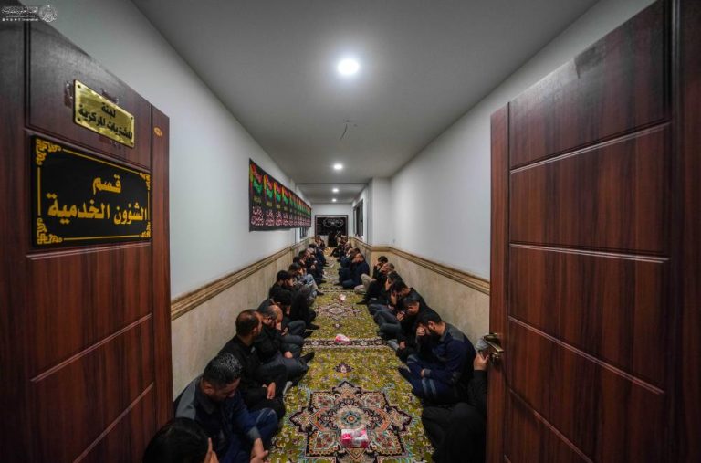 برپایی مجلس عزاداری به مناسبت شهادت امام زین‌العابدین علیه‌السلام در حرم مطهر علوی