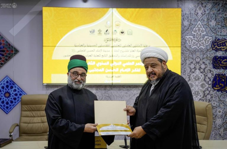 رهبری و پیشگامی امام حسن