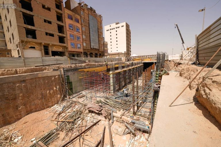 تقاطع غیرهمسطح شیخ طوسی