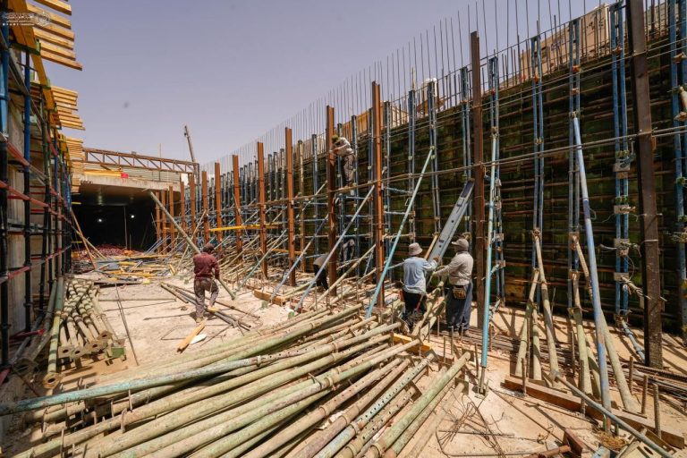 تقاطع غیرهمسطح شیخ طوسی