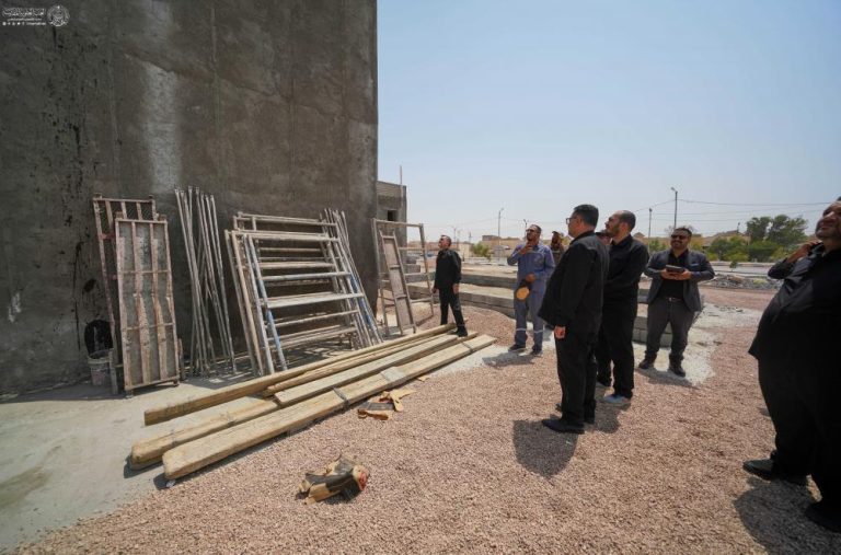 بازدید میدانی هیئتی از تولیت کل آستان مقدس علوی از میزان پیشرفت پروژههای مجتمع مسکونی قنبر یک و دو