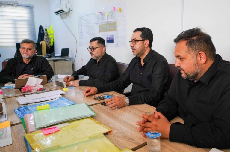 بازدید میدانی هیئتی از تولیت کل آستان مقدس علوی از میزان پیشرفت پروژههای مجتمع مسکونی قنبر یک و دو