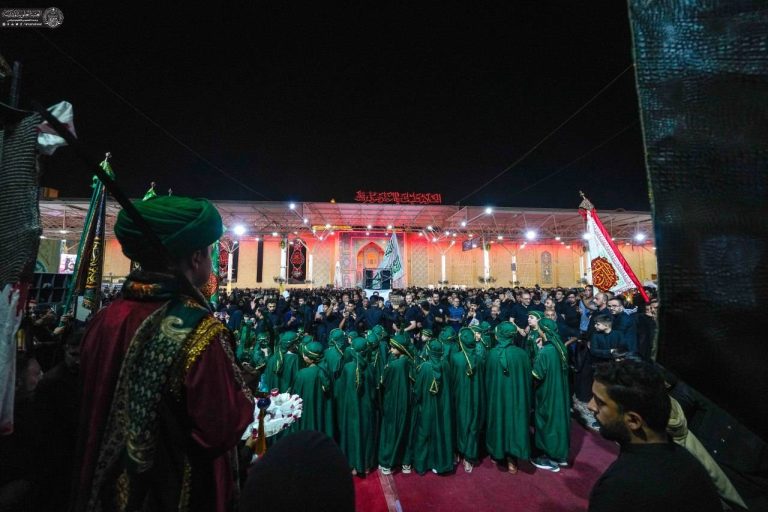 عزاداری نوجوانان شهر نجف‌اشرف