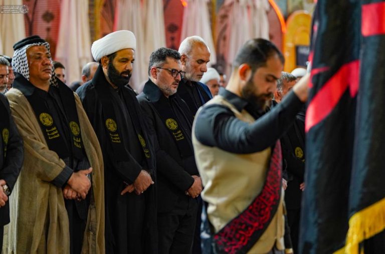 مراسم برافراشتن پرچم عزا شهادت پیامبر با حضور تولیت آستان